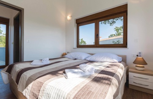 Buici House | Spend your vacation in this beautiful and modern vacation home with outdoor pool.