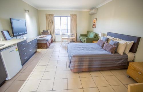Townview Hotel | Spinifex Motel and Serviced Apartments