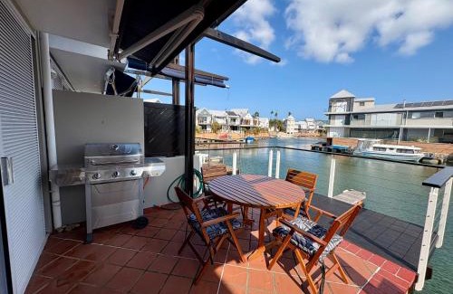 Waterfront House | Spinnaker Quays Waterfront Villa
