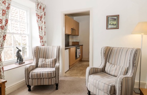 Pickering Apartment | SPIRE VIEW, country holiday cottage in Pickering