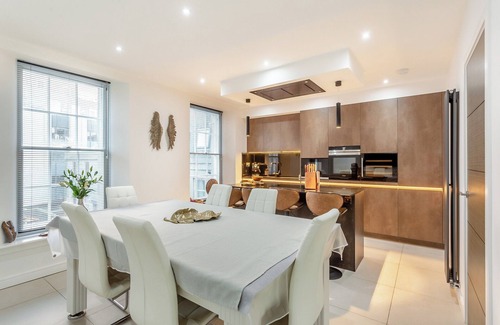 Central Aberdeen Cottage | Spire View is perfect for a luxurious break.