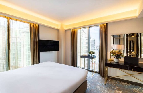 Portsoken Hotel | Spitel Fyeld Corner Suite at Hotel Saints—Close to Top Sights and Cultural Gems