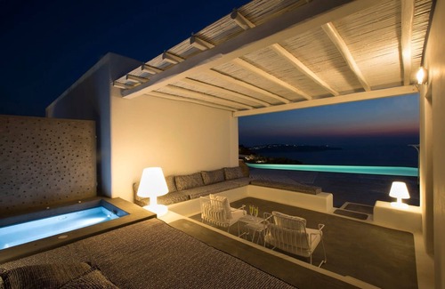 Santorini Villa | Splendid Santorini Residence | Villa Beatrix | 5 Bedrooms