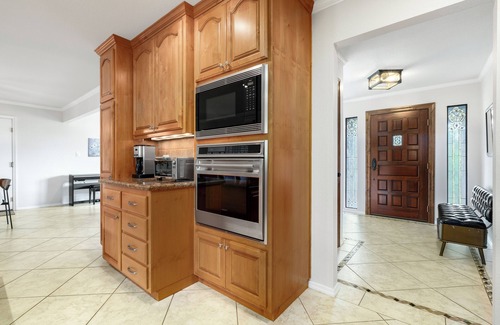 Forestville House | Splendid Wine Country Escape: Pool, AC & Near Healdsburg and Michelin Dining.