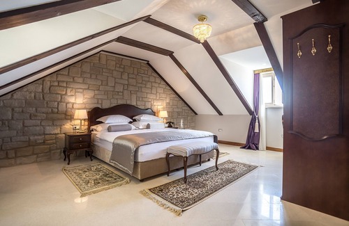 Split Bed & Breakfast | Splendida Palace