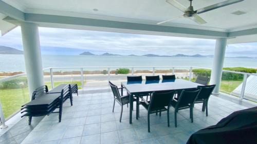 Hawks Nest House | Splendour On Port Stephens!