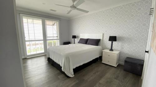 Hawks Nest House | Splendour On Port Stephens!