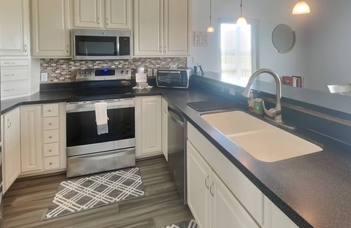 Indian Beach House | Splish Splash Oasis | Walk to Beach + Private Pool!