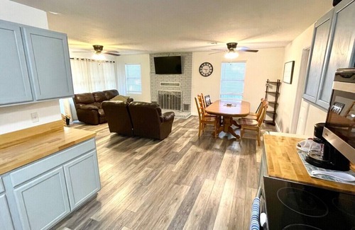 Longtown House | Sportsman’s retreat is a beautiful home, close to 9 marina, with a large parking