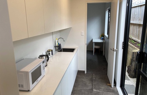 Auckland House | Spotless CozyNest 2 BedRooms Near Airport