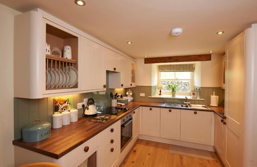 Kendal House | Spring Cottage