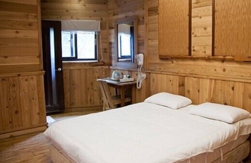 Ren'ai Hotel | Spring Ground B&B