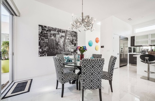 Little Tuscany House | Spring into Palm Springs and escape winter!