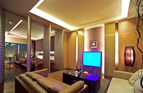 Dali House | Spring SPA Motel