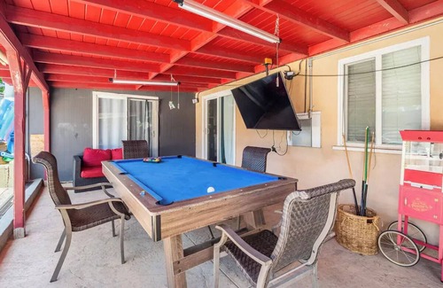 Spring Valley House | Spring valley pool housen