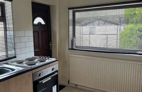 Hull House | Springbank House 10 mins from Hull