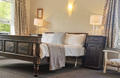 Springfield House | Springfield Lodge Close to Mountain bike park and golf course