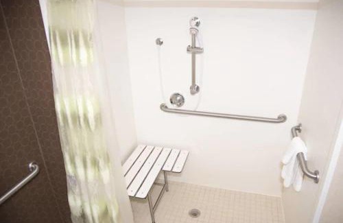 Greenwich Hotel | Springhill Suites by Marriott Wichita East At Plazzio