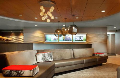 Forest Park Hotel | SpringHill Suites Cincinnati North Forest Park