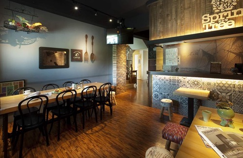 Dongshan Bed & Breakfast | SpringTree B&B