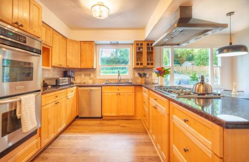 Raleigh West House | Spruce White House