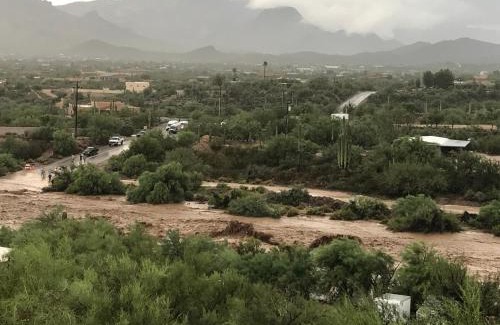 Cave Creek Bed & Breakfast | Spur Cross Inn