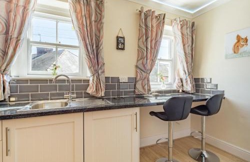 Stanhope House | Squirrel Cottage - Uk37886