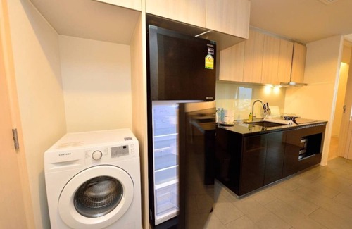 Samsen Nai Condo | [SR 2.2] 2BR FUTURISTIC @ BTS, Bangkok