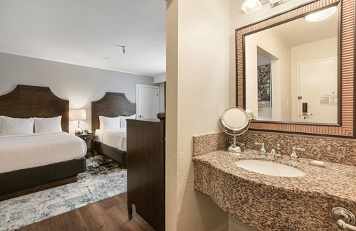 Touro Hotel | St. Charles Inn