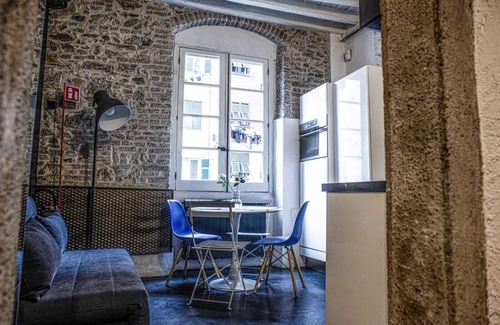 Pre Apartment | St. Helena NY Loft Memories Carved in Stone