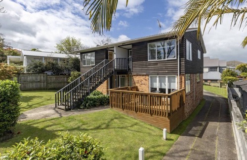 Glendowie Apartment | St Heliers Gem: Beach and Scenic Routes Nearby