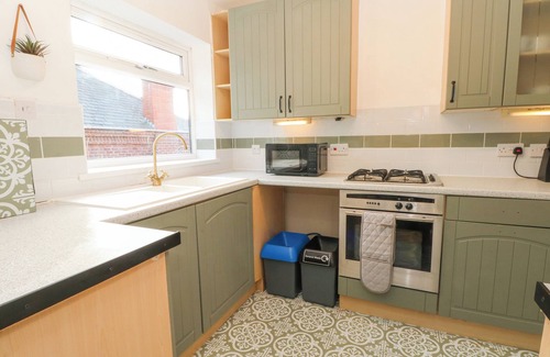 Hoole Cottage | St. James Court