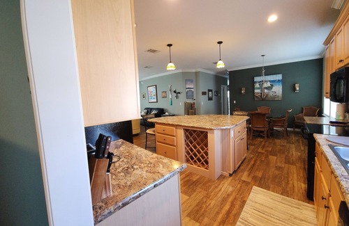 Welaka House | ST. JOHN'S RIVER HOUSE RETREAT WITH BOATHOUSE