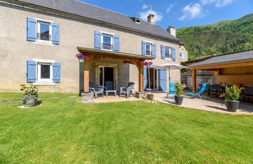 Vignec House | St Lary/vignec: "les 3 Flocons" Maison de Vacances 10 Personnes