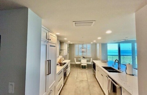 Pelican Bay Condo | St Marissa, Pelican Bay 20th Floor HAS IT ALL, VIEWS, POOL, BEACH & AMENITIES