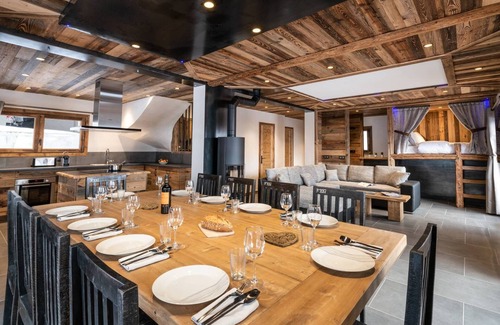 Champagny-en-Vanoise Ski Chalet | St Maurice : 5* chalet with private pool et jacuzzi