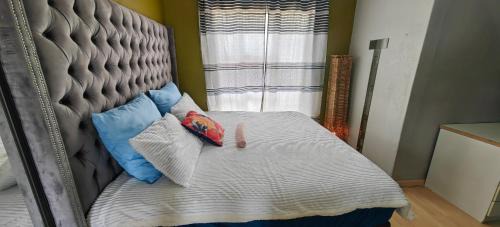 Greater Johannesburg Metropolitan Area Bed & Breakfast | St Michael & The Queen