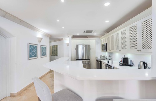 Little Battaleys Apartment | St Peter's Bay 209 in Speightstown by Personal Villas - Contemporary Convenience