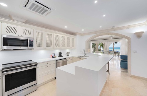 Little Battaleys Apartment | St Peter's Bay 209 in Speightstown by Personal Villas - Contemporary Convenience