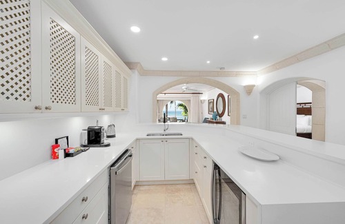 Little Battaleys Apartment | St Peter's Bay 209 in Speightstown by Personal Villas - Contemporary Convenience