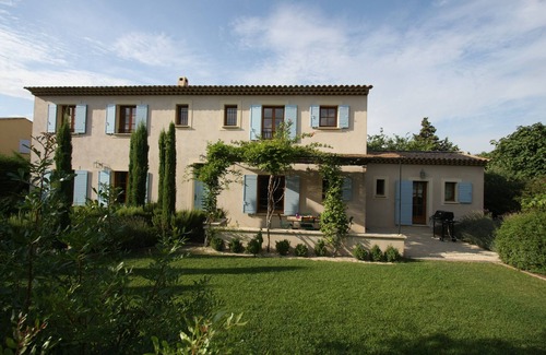 St.-Remy-de-Provence House | St Rémy De Provence: Charming Provencal Mas, walking distance from the village