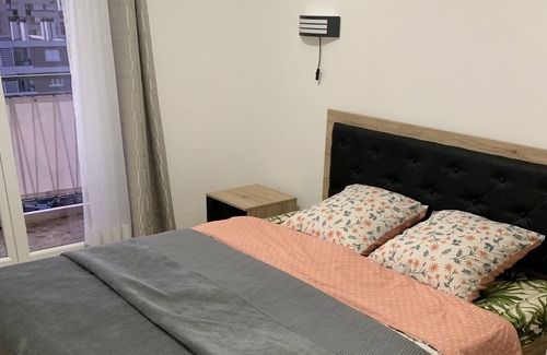 Sainte-Marguerite Apartment | St Vélodrome 3 bedrooms parking 8 beds new