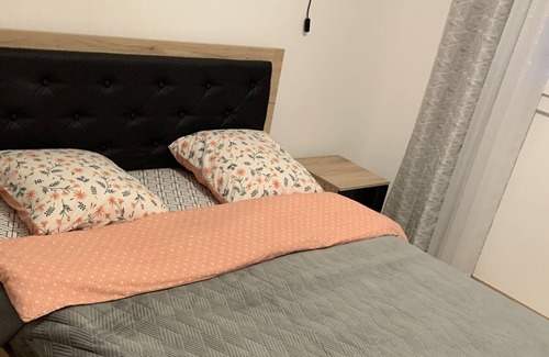 Sainte-Marguerite Apartment | St Vélodrome 3 bedrooms parking 8 beds new