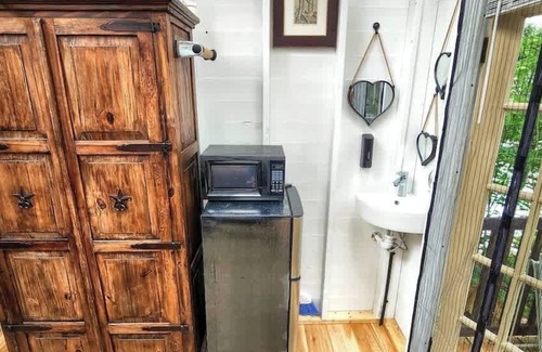 Brantingham Apartment | Stabbin Cabin #2 on Grant Island-HotTub,Boat,Pets