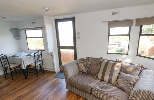 Crymych House | STABLE LODGE, pet friendly, with open fire in Crymych