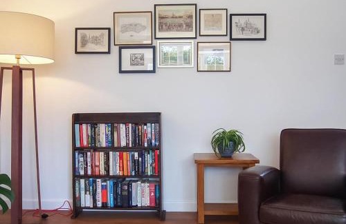 Sharpthorne House | Stablehurst Cottage