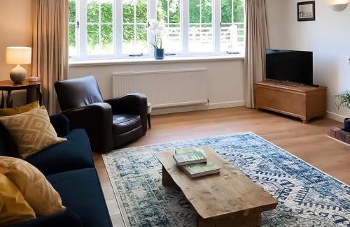 Sharpthorne House | Stablehurst Cottage