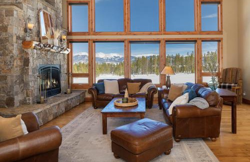 Granby House | Stagecoach Cabin home