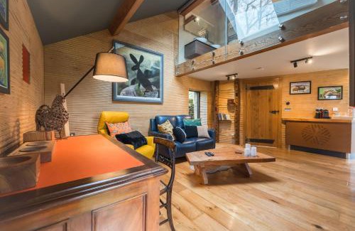 Hollow Meadows House | Stanage Barn, By Birch Stays