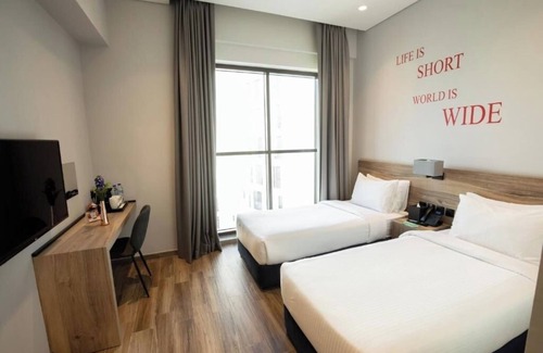 Jadaf Hotel | Standard King Or Twin Room Near Real Mini Mart
